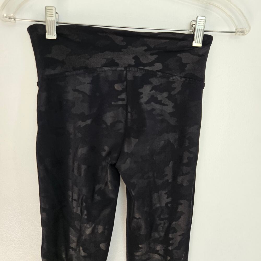 Spanx Black Camo Leggings Stretch Slimming High Rise Stretch Women Small - Picture 6 of 12